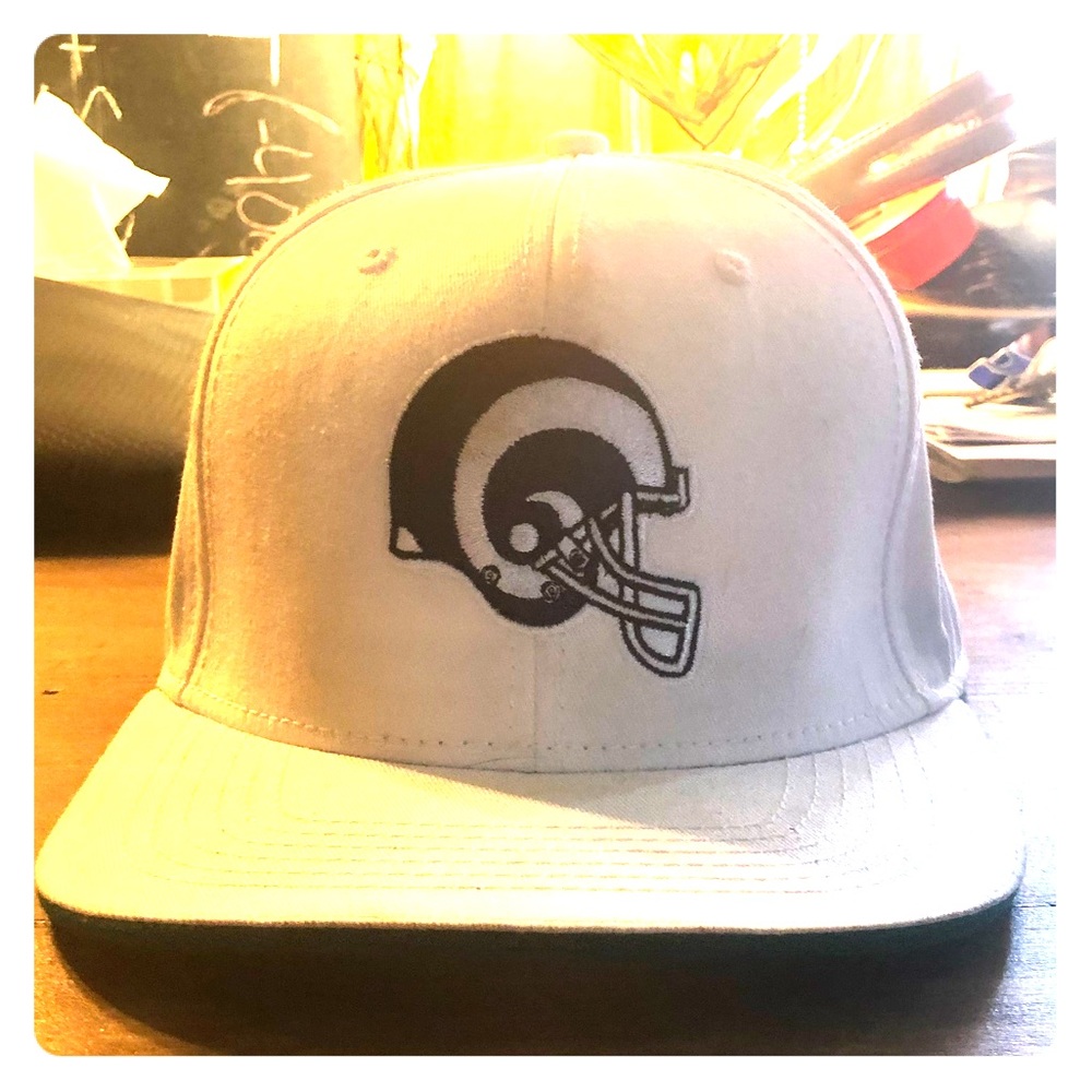 NFL Rams cap